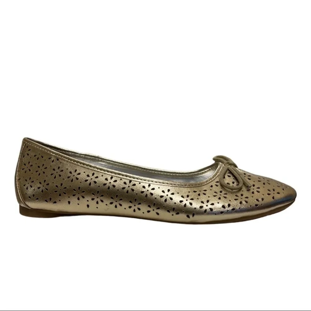 Land’s End Gold Metallic Perforated Ballet Flat - Girls Size 6